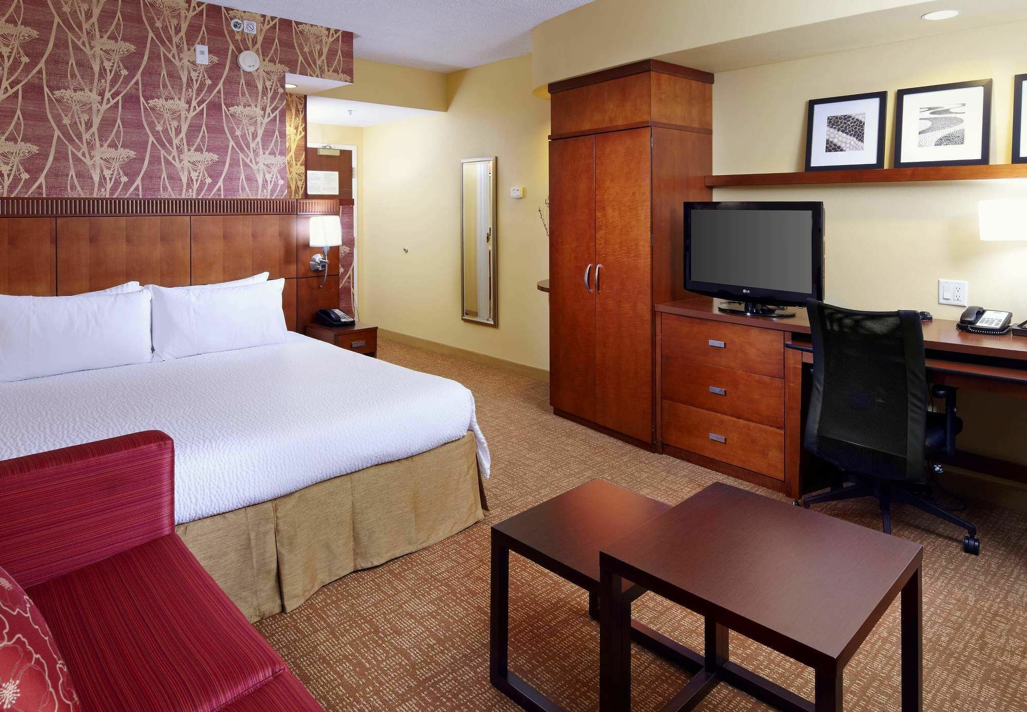 Courtyard Tampa Oldsmar Hotel Bagian luar foto